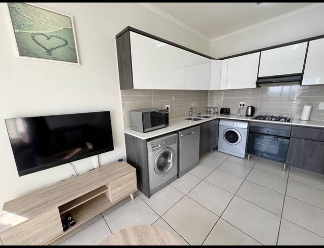 1 BEDROOM APARTMENT TO LET IN PARKLANDS